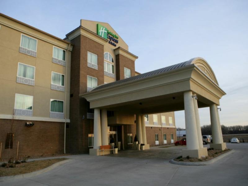 Holiday Inn Salina By Ihg Екстер'єр фото