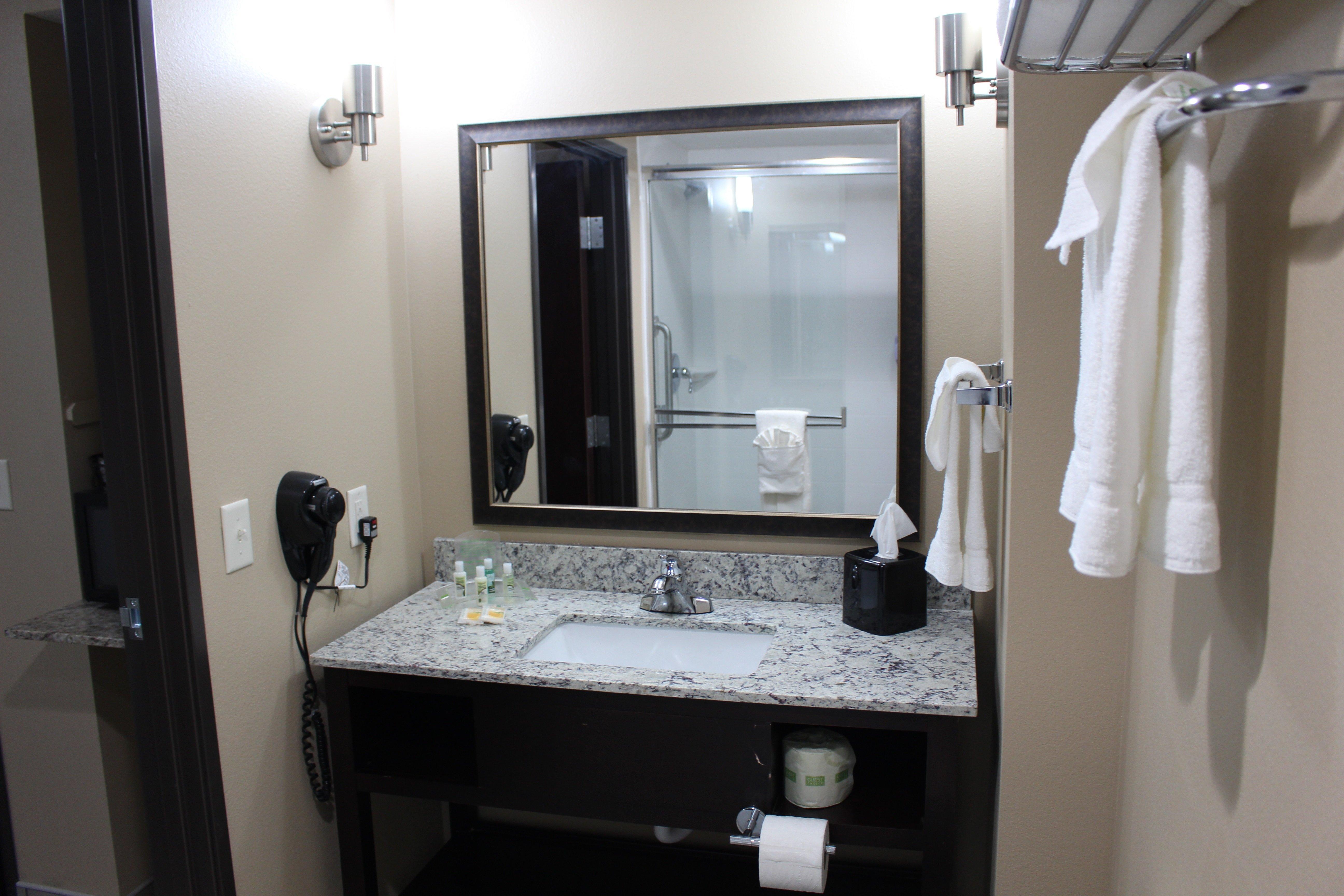 Holiday Inn Salina By Ihg Екстер'єр фото