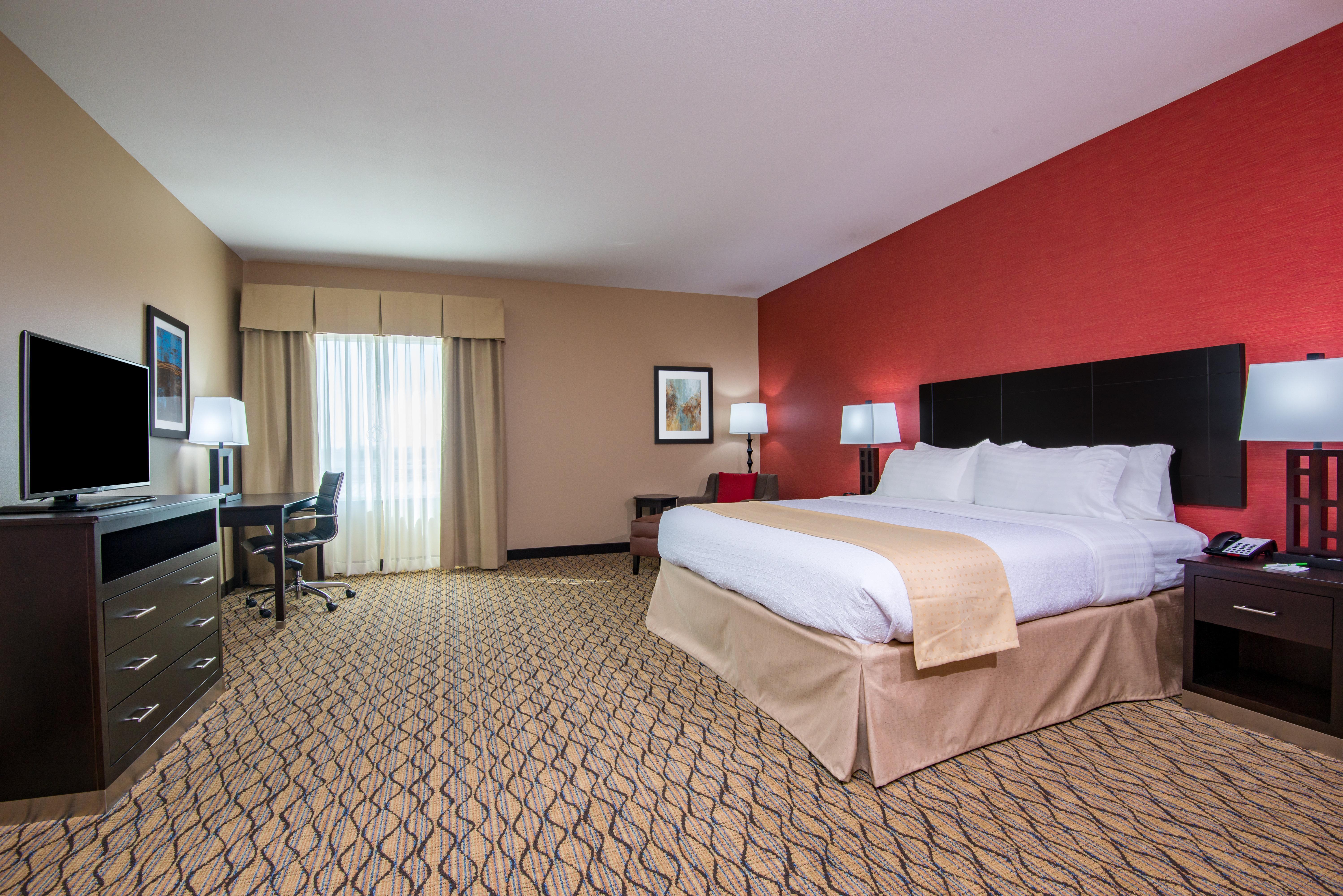 Holiday Inn Salina By Ihg Екстер'єр фото