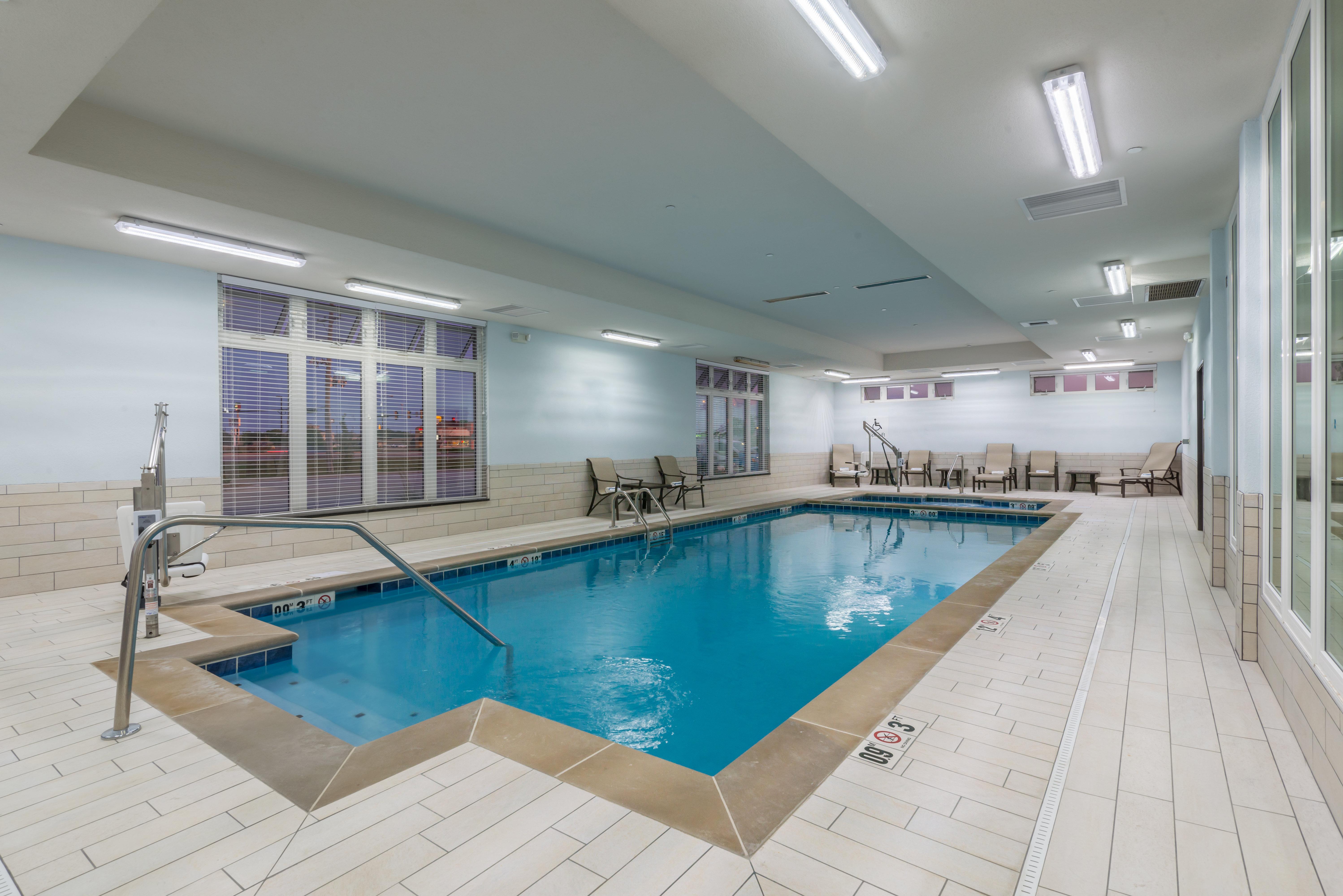 Holiday Inn Salina By Ihg Екстер'єр фото