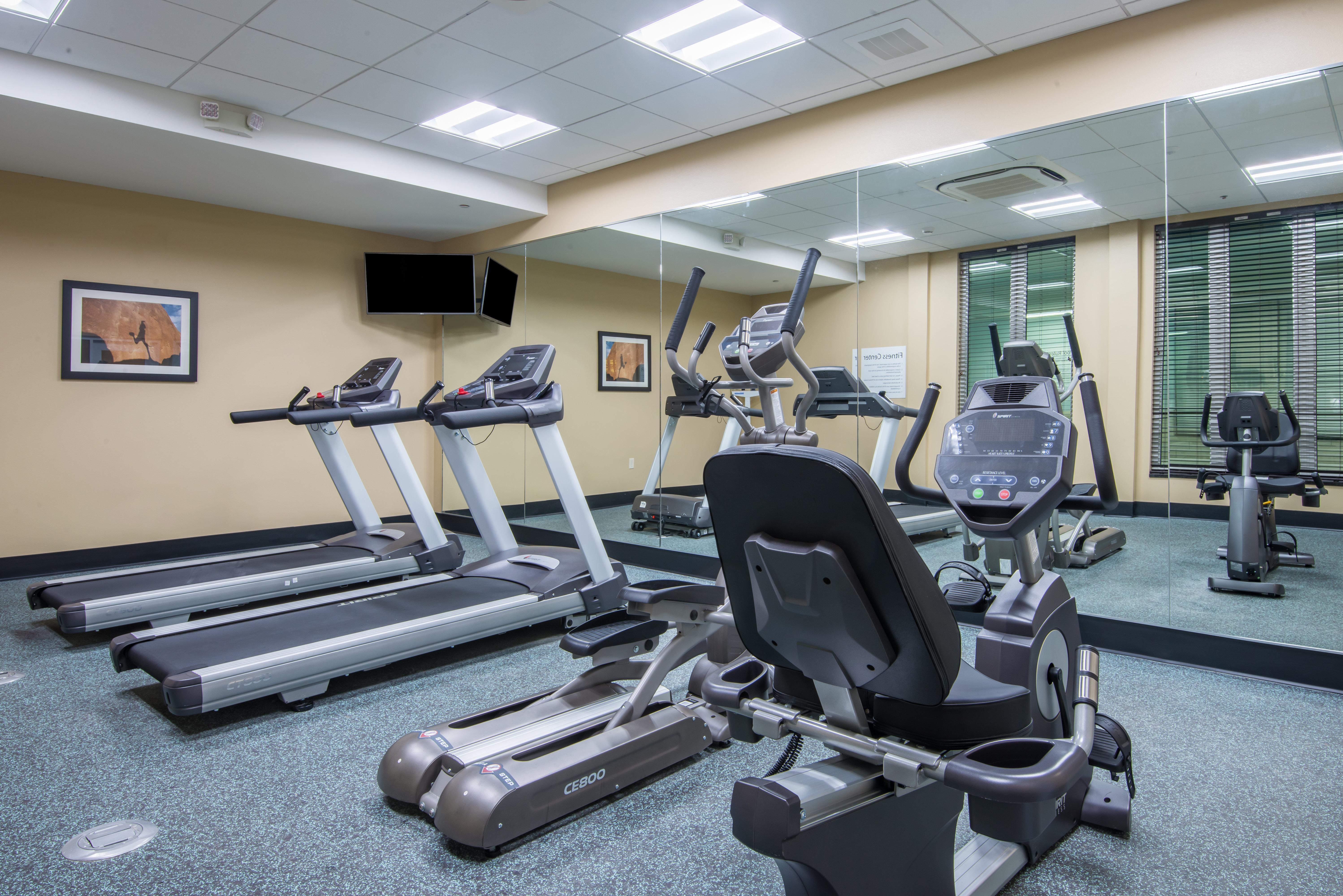 Holiday Inn Salina By Ihg Екстер'єр фото